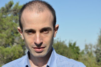 A photo of Yuval Noah Harari